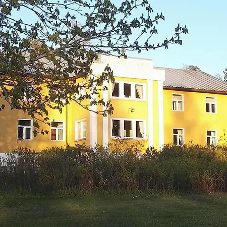 Saaristohotelli Merikruunu Kemionsaari